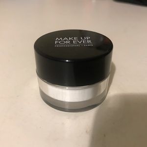 Makeup forever mini translucent powder